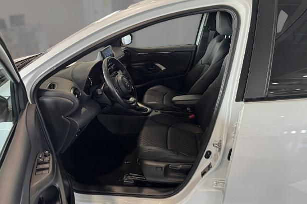 Usata Mazda 2 116 CV (85 kW) 2024 Bianco metallizzato Utilitaria