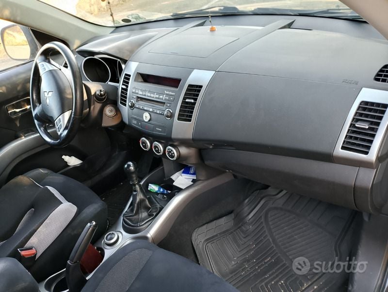 Usata Mitsubishi Outlander 140 CV (102 kW) 2007 Nero SUV