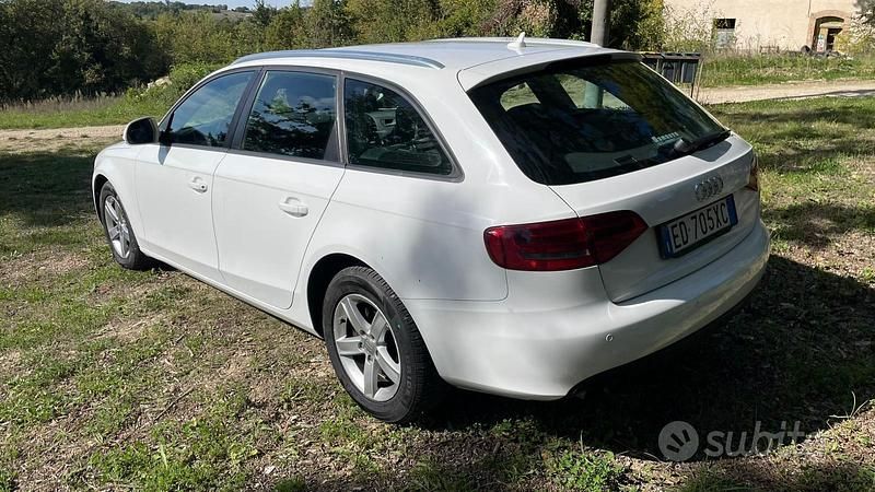 Usata Audi A4 140 CV (102 kW) 2009 Bianco Station wagon