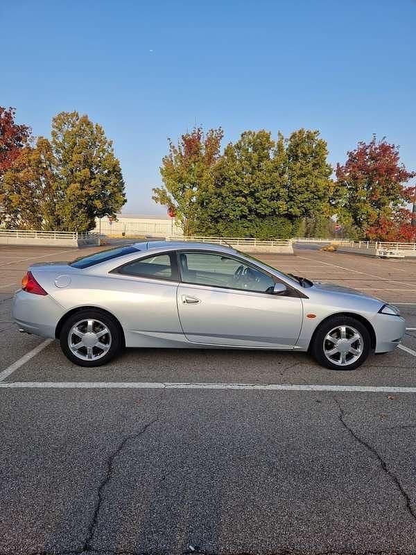 Usata Ford Cougar 170 CV (125 kW) 2000 Coupé