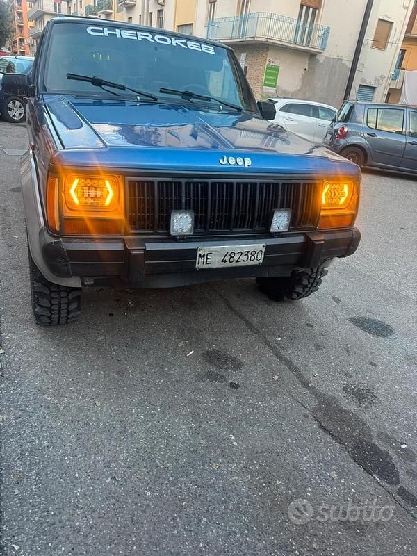 Usata Jeep Cherokee 80 CV (58 kW) 1988 Blu SUV