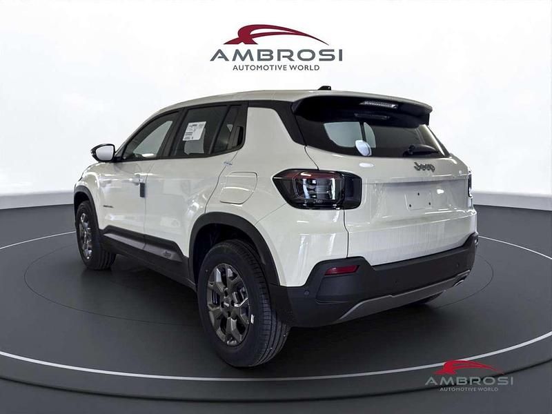 Nuova Jeep Avenger Longitude 101 CV (74 kW) 2025 Nero SUV