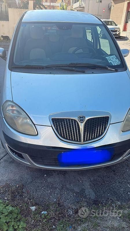 Usata Lancia Musa 2008 Grigio Monovolume