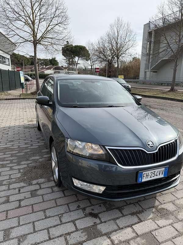 Usata Skoda Rapid Ambition 90 CV (66 kW) 2017 Grigio Utilitaria