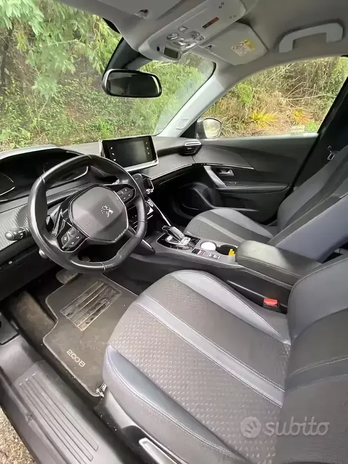 Usata Peugeot 2008 115 CV (84 kW) 2020 Grigio SUV