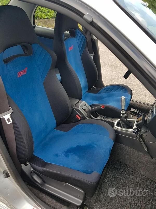 Usata Subaru Impreza 265 CV (194 kW) 2002 Grigio Berlina