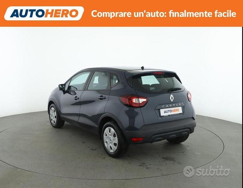 Usata Renault Captur Life 90 CV (66 kW) 2018 Blu SUV