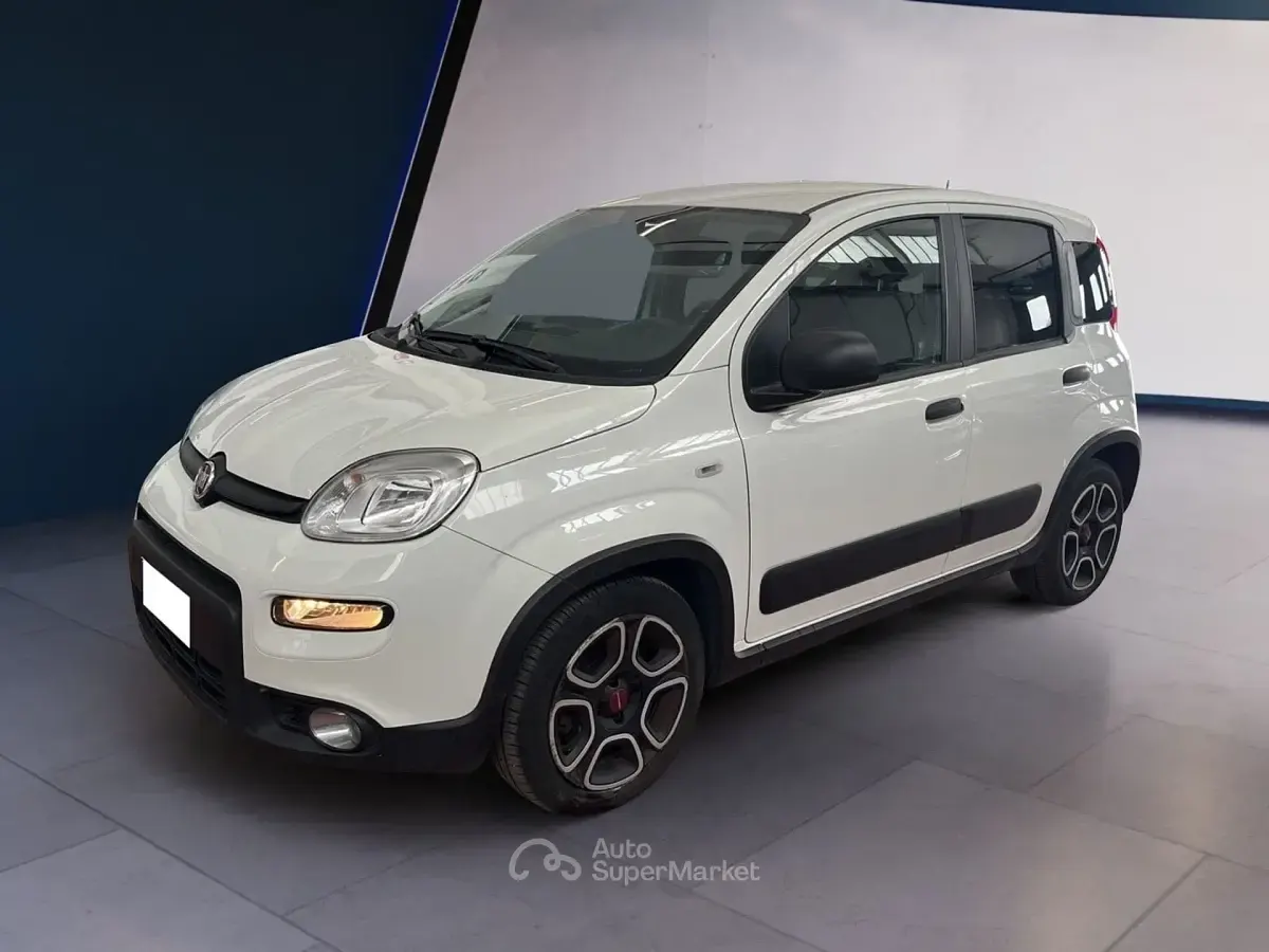 Gebraucht Fiat Panda Street 69 PS (50 kW) 2021 Weiß Kleinwagen
