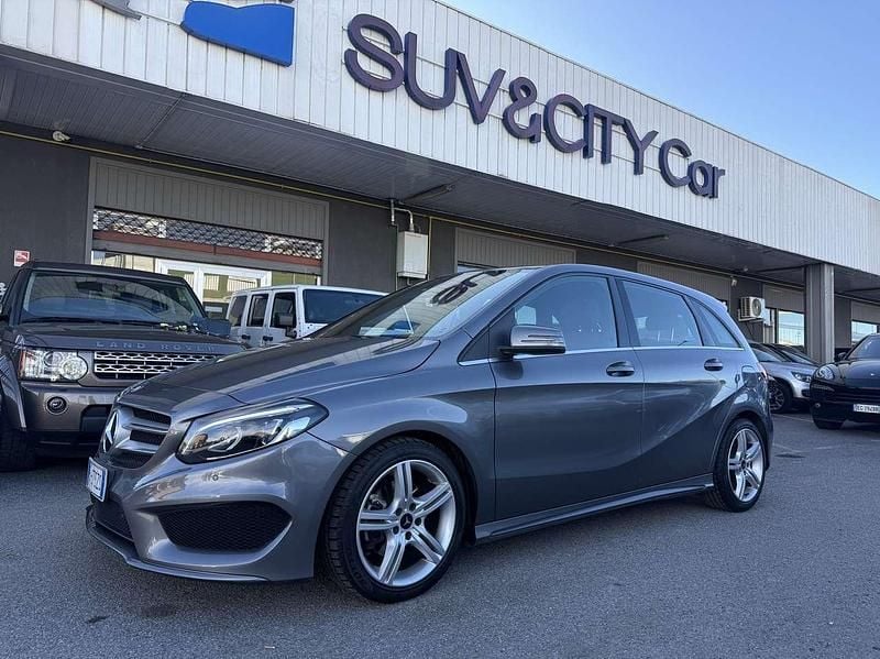 Usata Mercedes B200 Premium 136 CV (100 kW) 2015 Grigio Monovolume