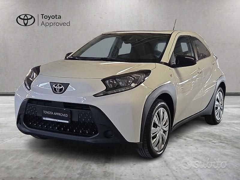 Usata Toyota Aygo X Active 72 CV (52 kW) 2022 Bianco SUV