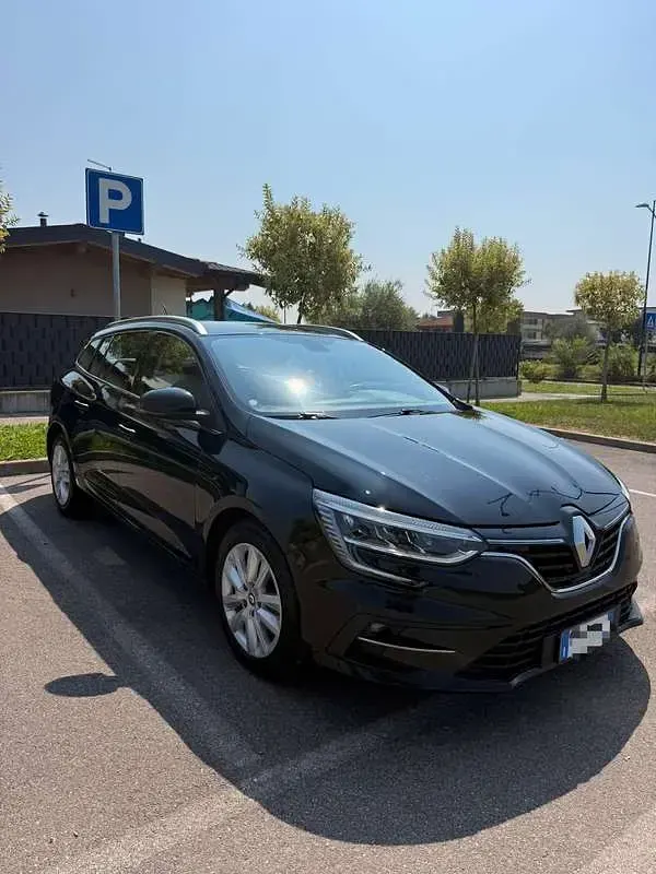 Usata Renault Mégane GrandTour 116 CV (85 kW) 2022 Nero Station wagon