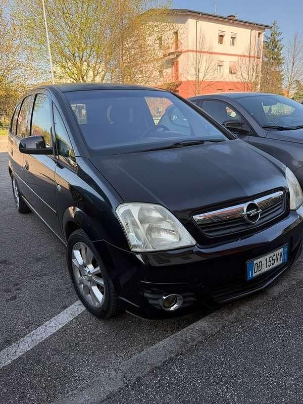 Usata Opel Meriva Cosmo 101 CV (74 kW) 2006 Monovolume