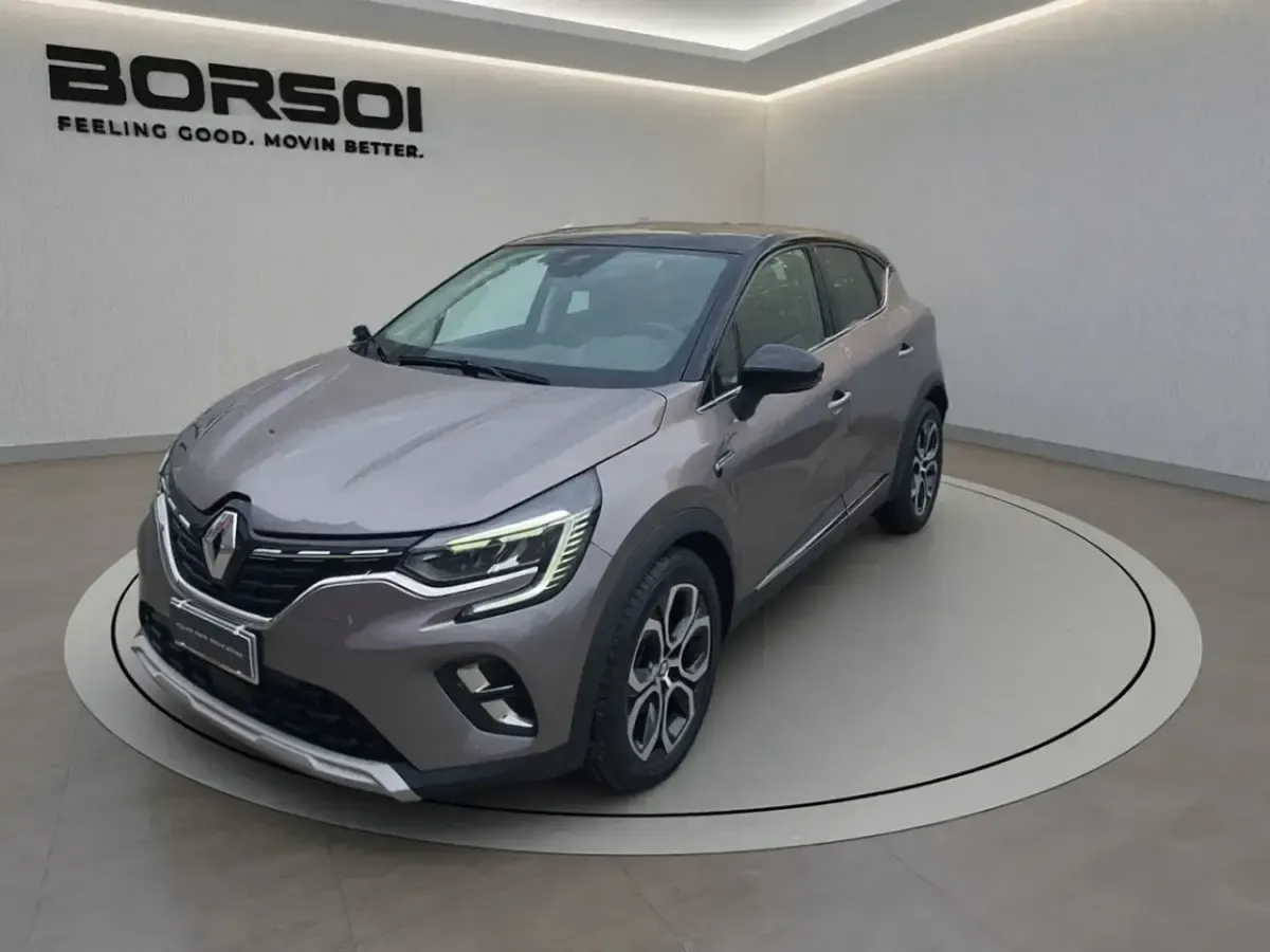 Usata Renault Captur Techno 94 CV (69 kW) 2023 Grigio medio tetto nero SUV