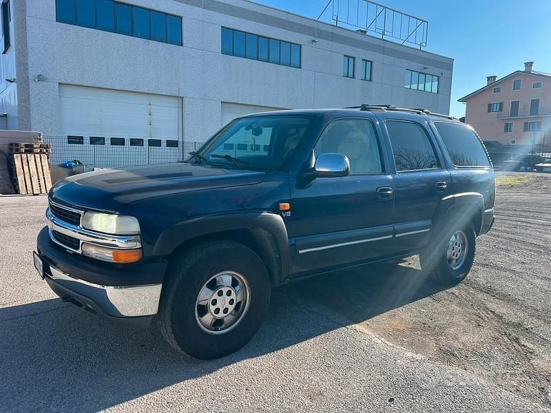 Usata Chevrolet Tahoe 273 CV (200 kW) 2002 Blu SUV