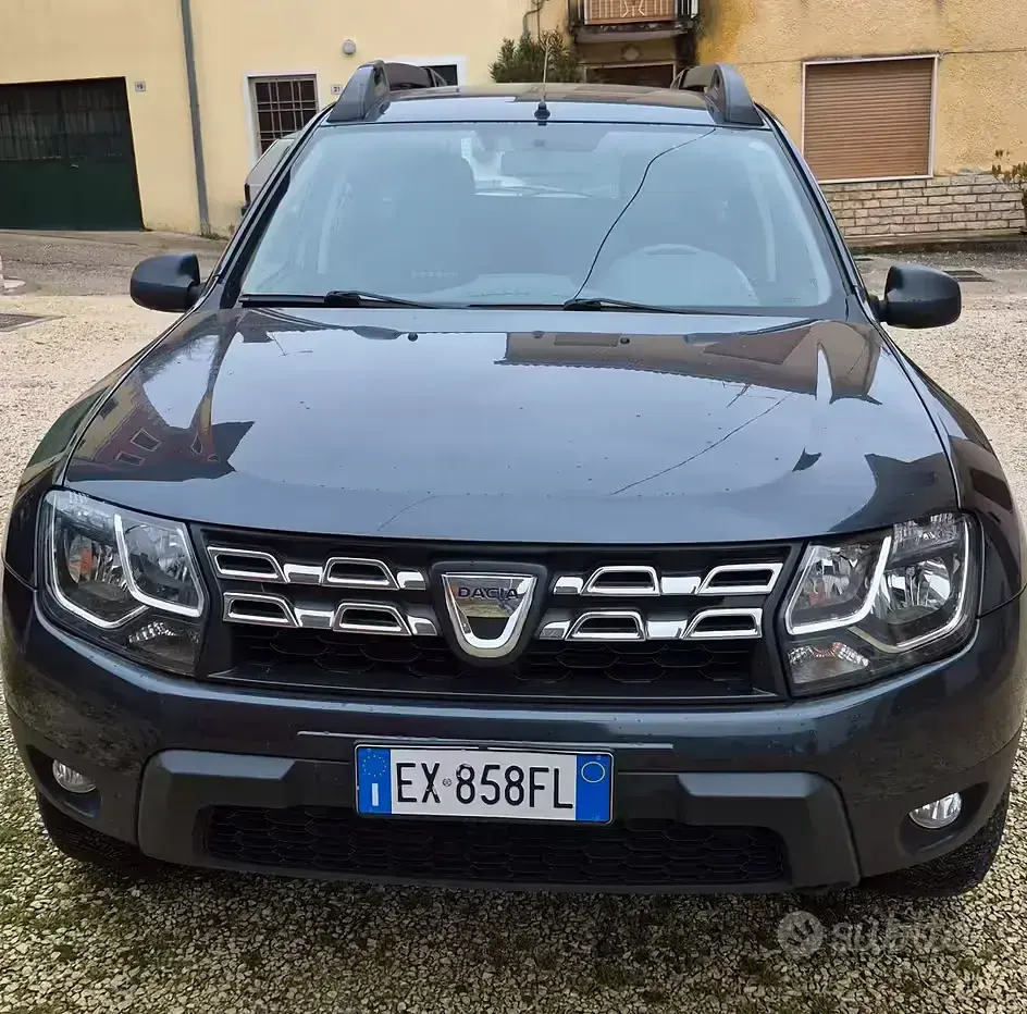 Usata Dacia Duster 110 CV (80 kW) 2014 Grigio SUV