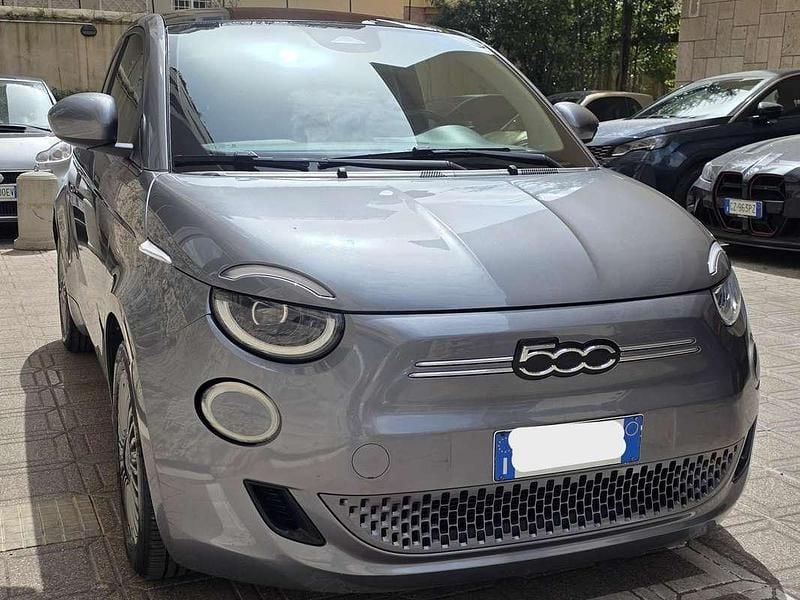 Usado Fiat 500e Icon 42 kW (58 CV) 2021 Gris Utilitario