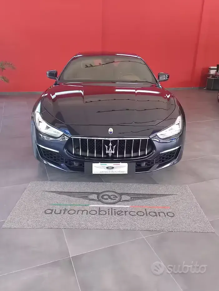 Usata Maserati Ghibli GranLusso 350 CV (257 kW) 2019 Blu Berlina