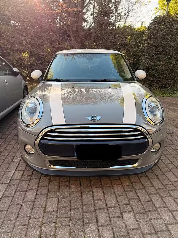 Usata Mini Cooper 116 CV (85 kW) 2016 Grigio Utilitaria