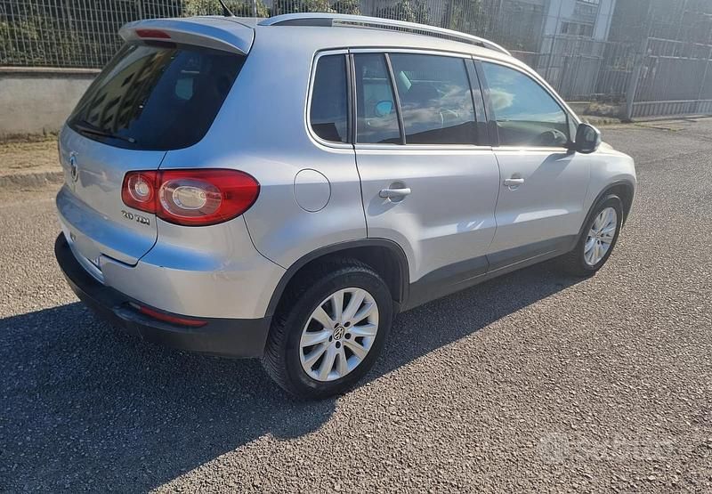 Usata VW Tiguan 140 CV (102 kW) 2009 Grigio SUV