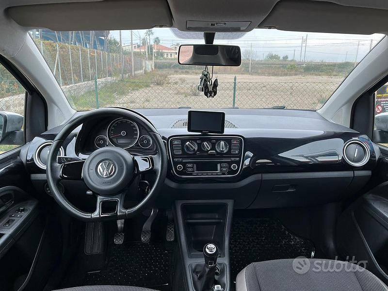 Usata VW up! Highline 68 CV (50 kW) 2014 Nero Utilitaria