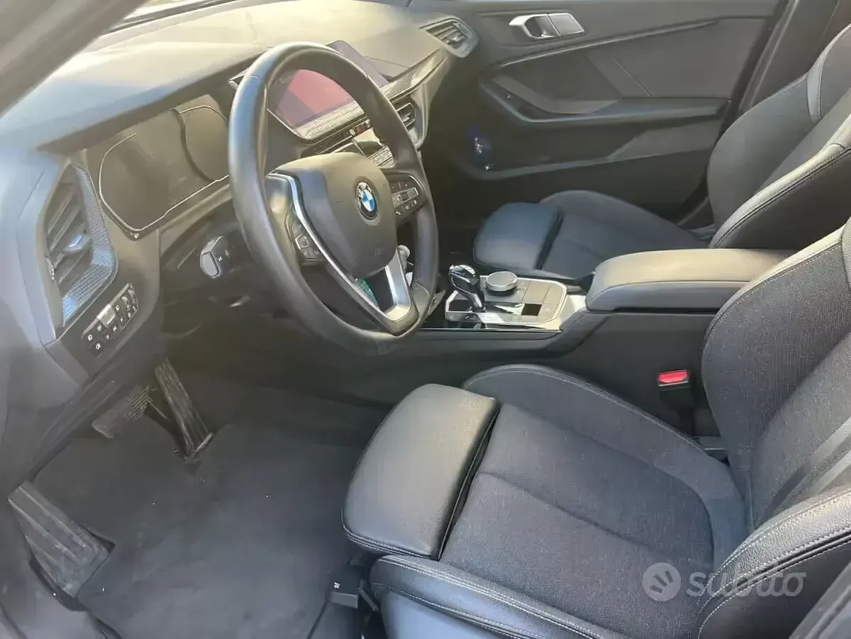 Brugt BMW 118 Sport Line 140 HK (102 kW) 2020 Sort Hatchback