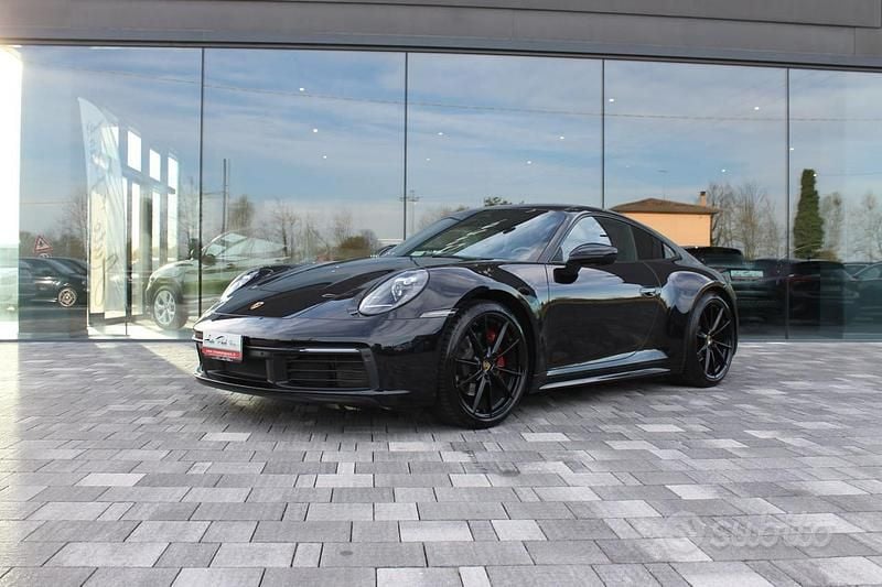 Usata Porsche 911 Carrera 385 CV (283 kW) 2021 Nero Coupé