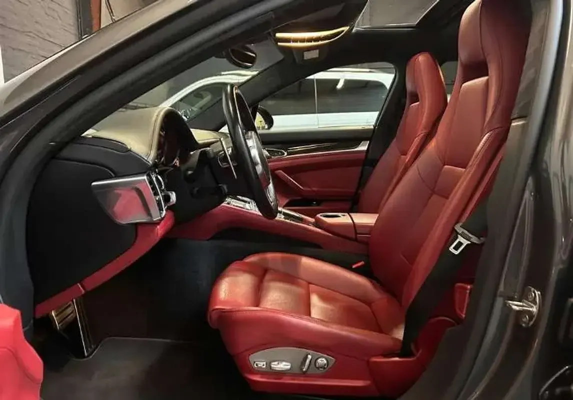 Usata Porsche Panamera 441 CV (324 kW) 2015 Grigio Utilitaria