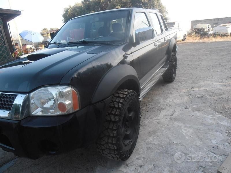Usata 2005 Nissan Navara Pick-up | 9500 € (Ottimo prezzo) - Immagine 1/4