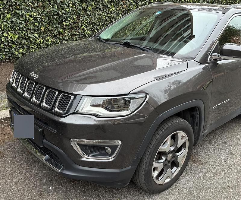 Usata Jeep Compass Limited 140 CV (102 kW) 2017 Grigio SUV