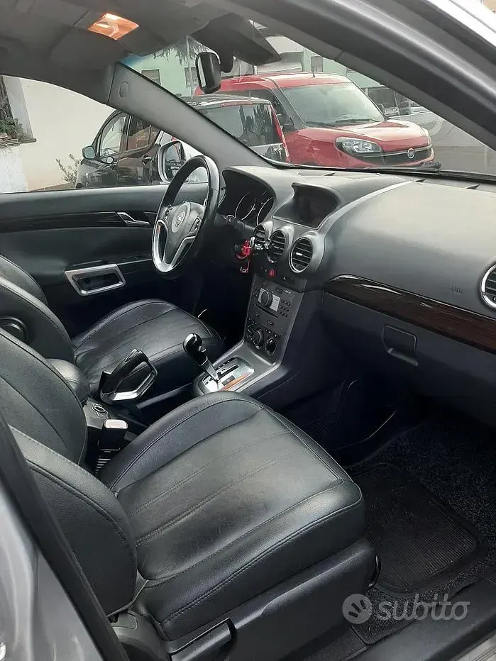 Usata Opel Antara 150 CV (110 kW) 2007 SUV