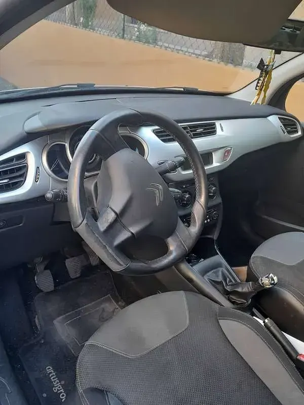 Usata Citroën C3 Attraction 60 CV (44 kW) 2012 Bianco Berlina