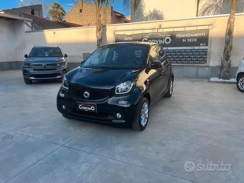 Usata Smart ForFour Passion 71 CV (52 kW) 2016 Nero Utilitaria