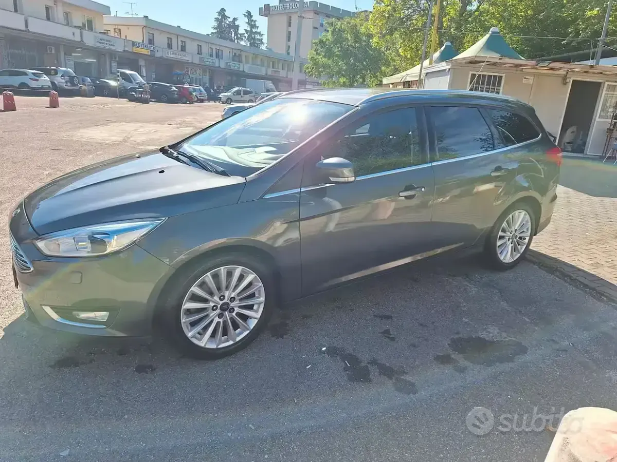 Usata Ford Focus Titanium X 150 CV (110 kW) 2015 Grigio Station wagon