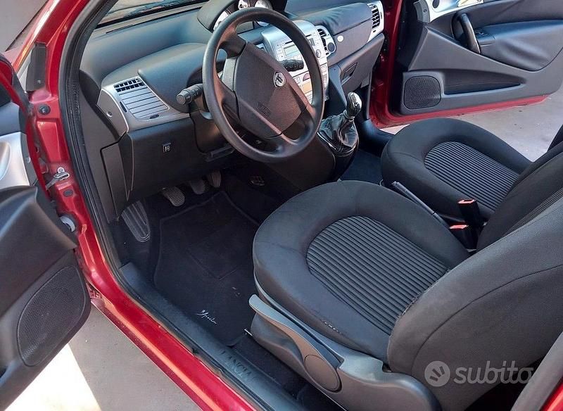 Usata Lancia Ypsilon 77 CV (56 kW) 2009 Rosso Utilitaria