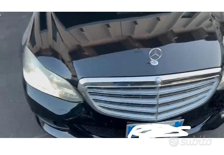 Usata Mercedes E200 184 CV (135 kW) 2015 Nero Berlina