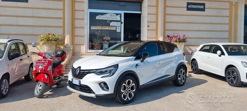 Usata Renault Captur Initiale Paris 131 CV (96 kW) 2020 Bianco SUV