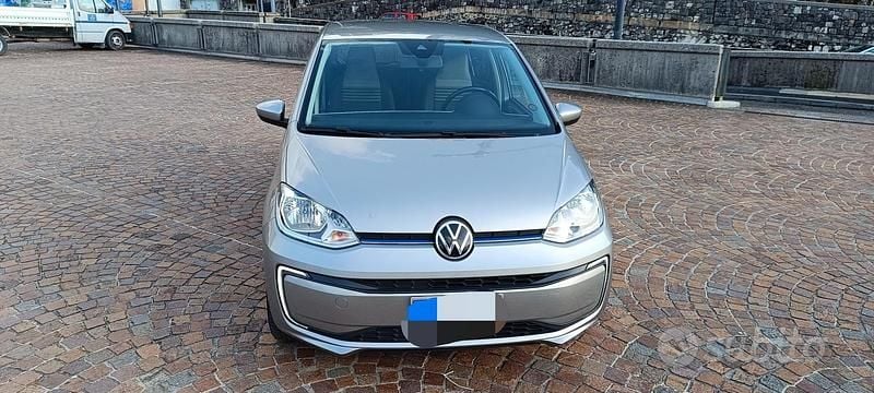 Grigio Usata 2021 VW e-up! Utilitaria | 8700 € (Ottimo prezzo) - Immagine 1/4