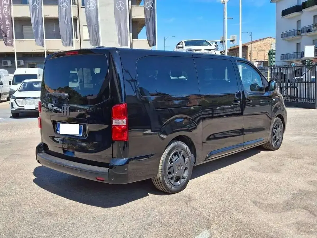 Usata Fiat E-Ulysse 131 kW (179 CV) 2025 Bianco Monovolume
