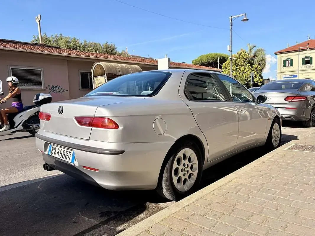 Usata Alfa Romeo 156 140 CV (102 kW) 2002 Berlina