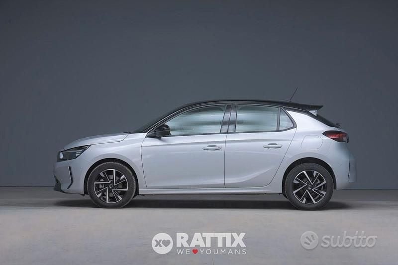 Usata Opel Corsa 101 CV (74 kW) 2025 Kaolin white Berlina