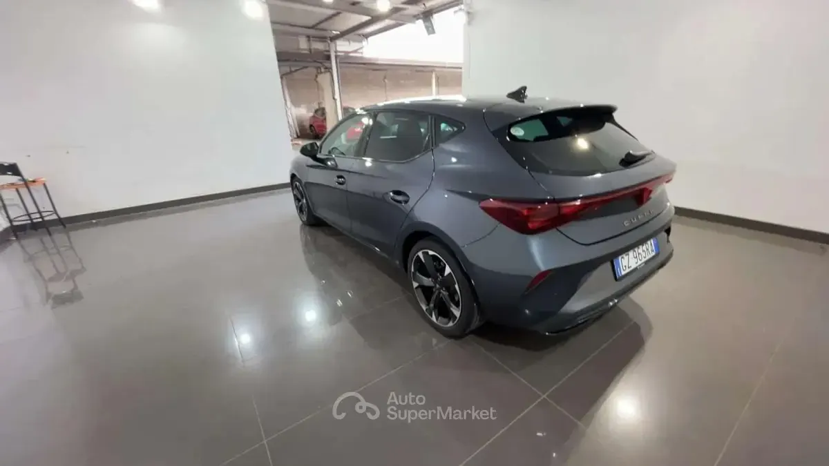 Usado Cupra Leon 151 CV (111 kW) 2025 Gris Berlina
