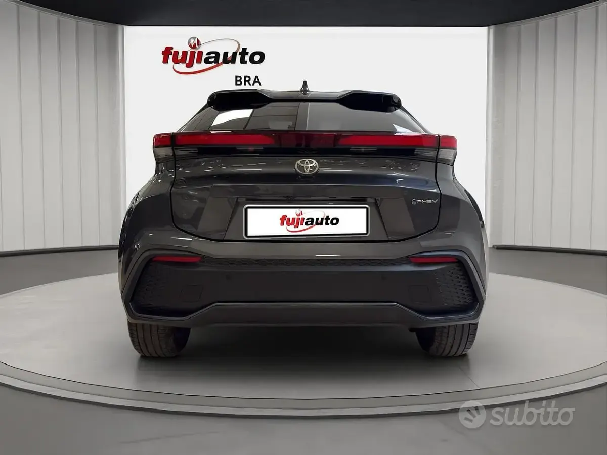 Usata Toyota C-HR Eco 223 CV (164 kW) 2025 Dark grey met SUV