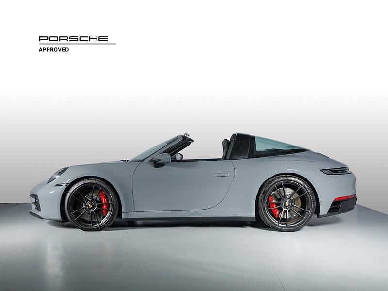 Usata Porsche 911 Targa 4 480 CV (353 kW) 2024 U0 grigio artico Cabrio