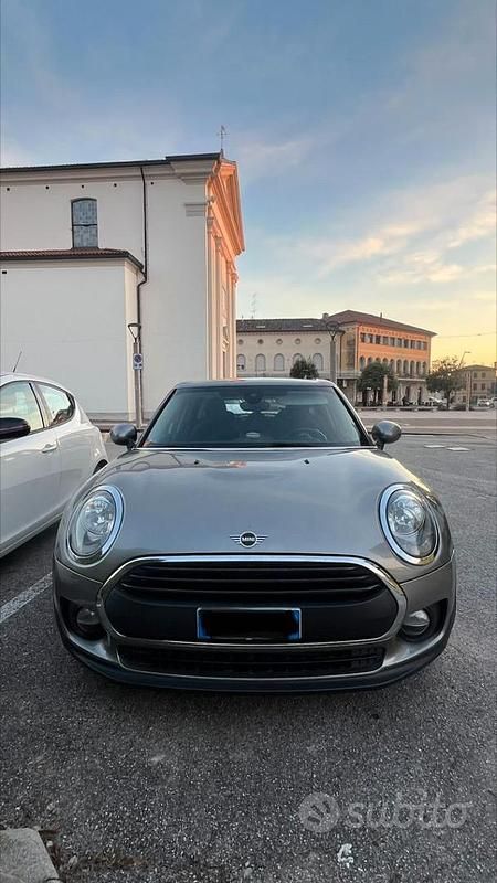 Usata Mini One D Clubman 116 CV (85 kW) 2019 Argento Station wagon