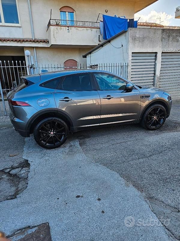 Usata Jaguar E-Pace R-Dynamic 200 CV (147 kW) 2019 Grigio SUV