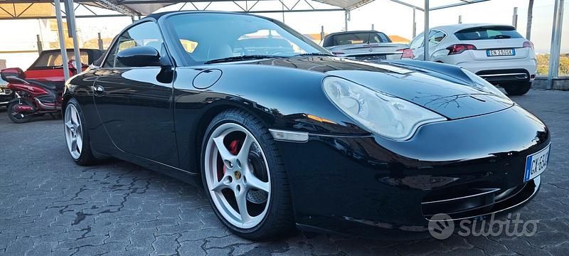 Nero Usata 2002 Porsche 911 Carrera 4 Cabriolet Cabrio | 42.000 € (Buon prezzo) - Immagine 1/4