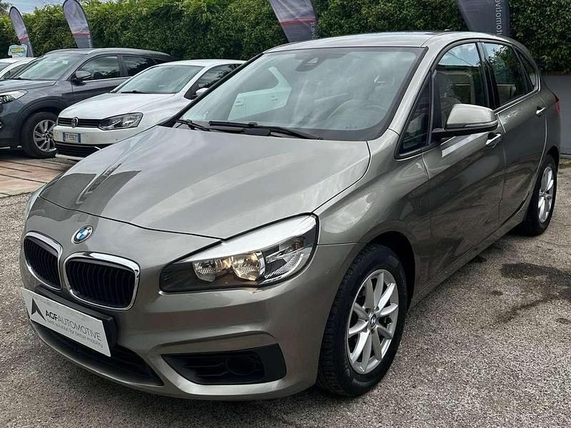 Usata BMW 218 Active Tourer Luxury Line 150 CV (110 kW) 2015 Beige Monovolume