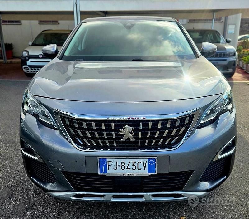 Usata Peugeot 3008 Business-Line 120 CV (88 kW) 2017 Grigio SUV