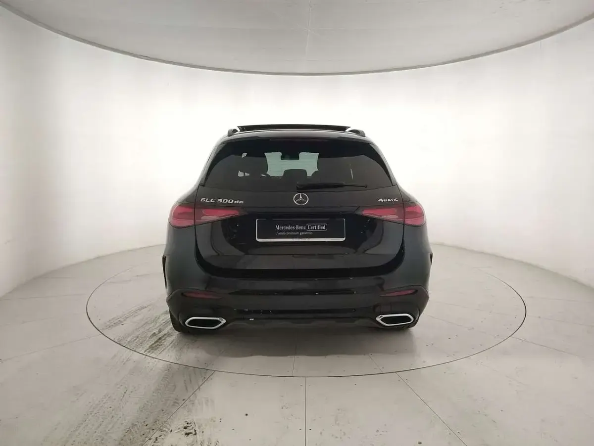 Usata Mercedes GLC300 AMG Line Premium Plus 333 CV (244 kW) 2023 Nero SUV