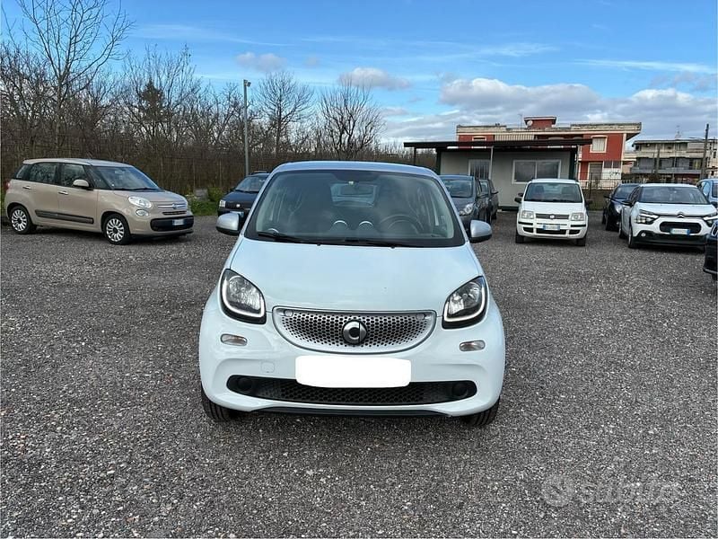 Usata Smart ForFour 71 CV (52 kW) 2017 Bianco Utilitaria